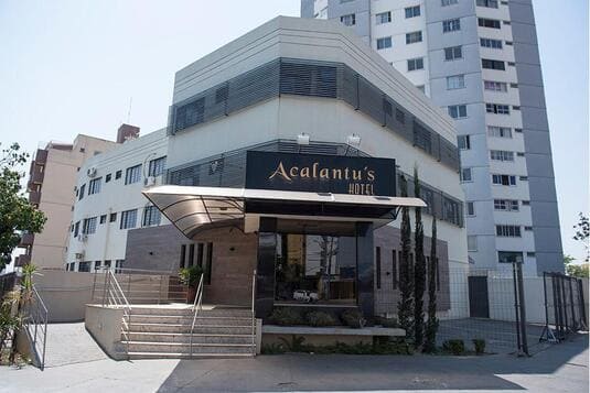 Acalantu's Hotel - Faixada